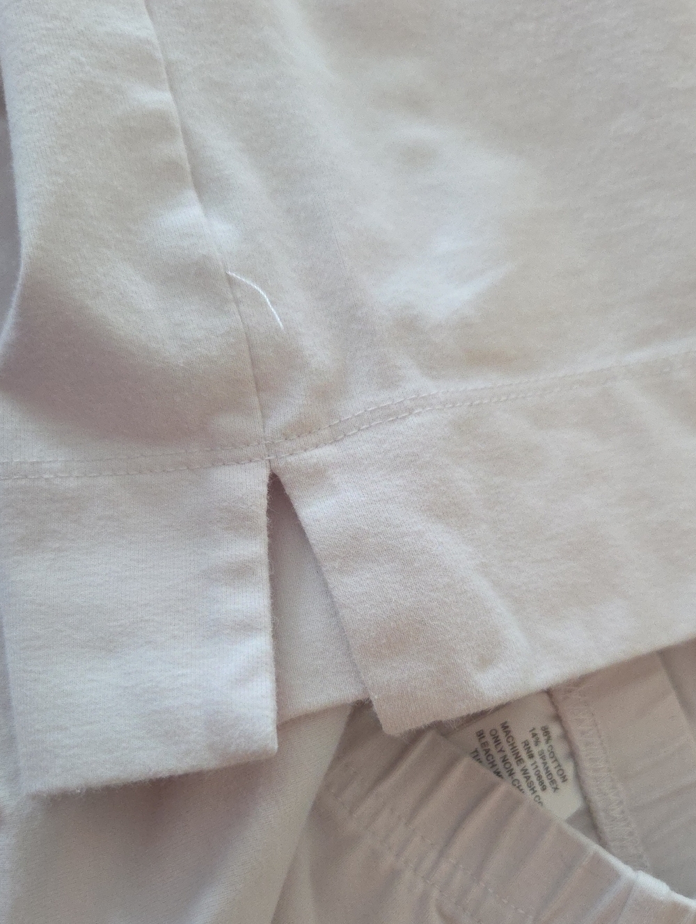 Women With Control White Pull On Capris - Picture 5 of 5